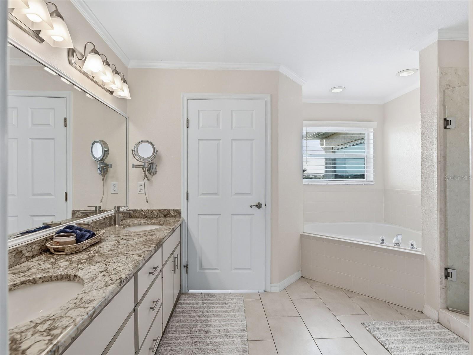 Image 37 of 60 For 17881 115th Court