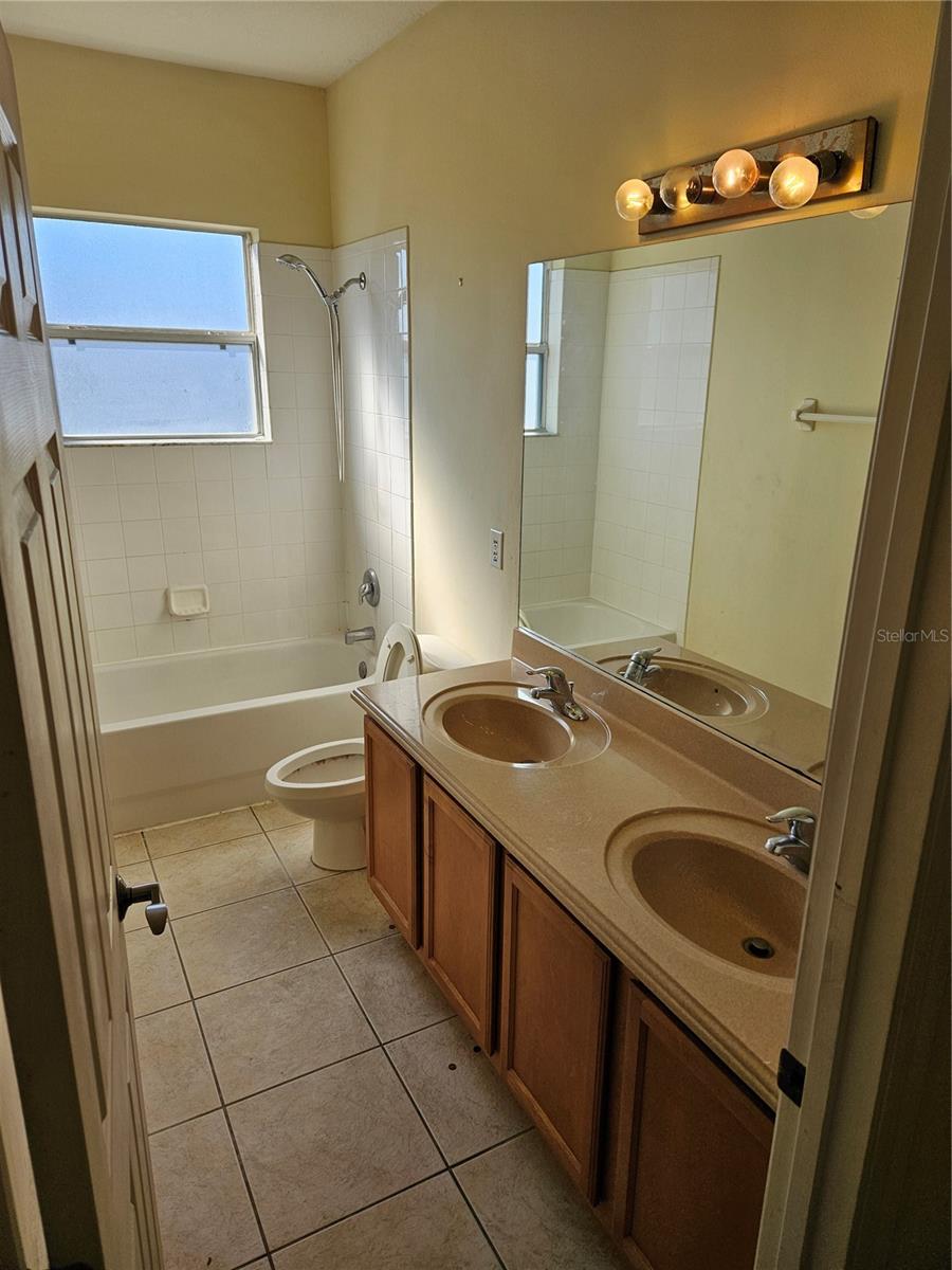 Image 23 of 29 For 4509 Powderhorn Place Drive