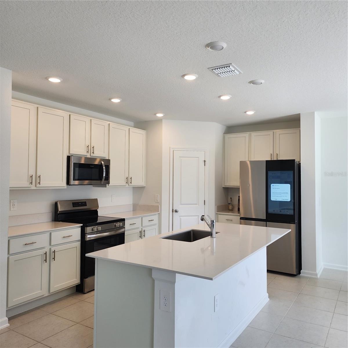 Image 6 of 31 For 5838 Le Marin Way