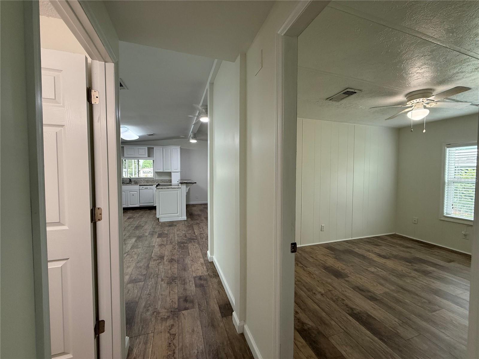 Image 17 of 46 For 8 Robin Road