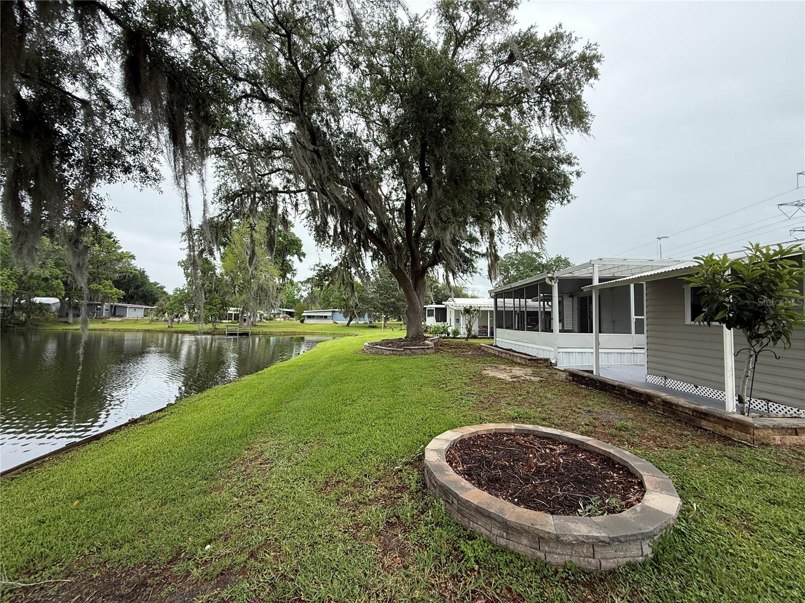 Image 34 of 46 For 8 Robin Road