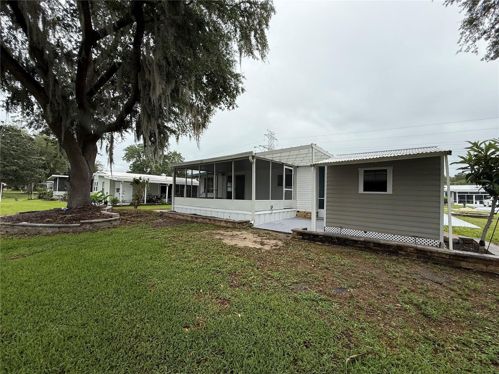 Image 39 of 46 For 8 Robin Road