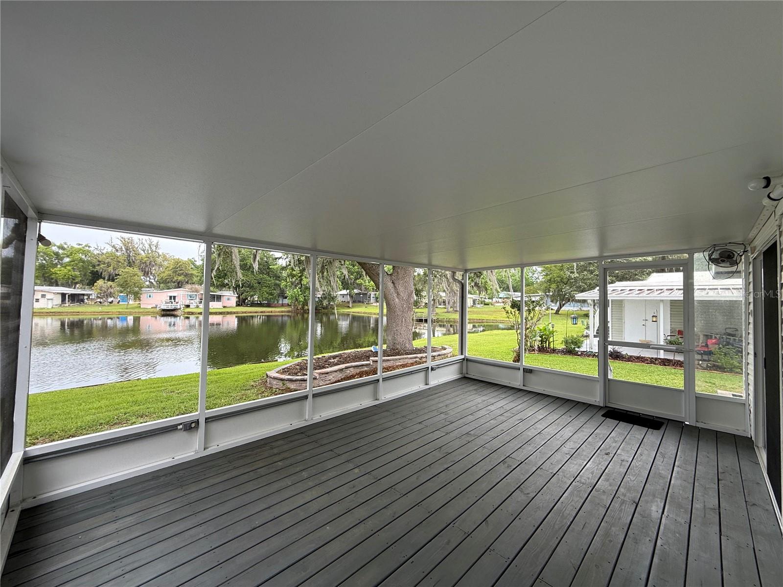 Image 45 of 46 For 8 Robin Road