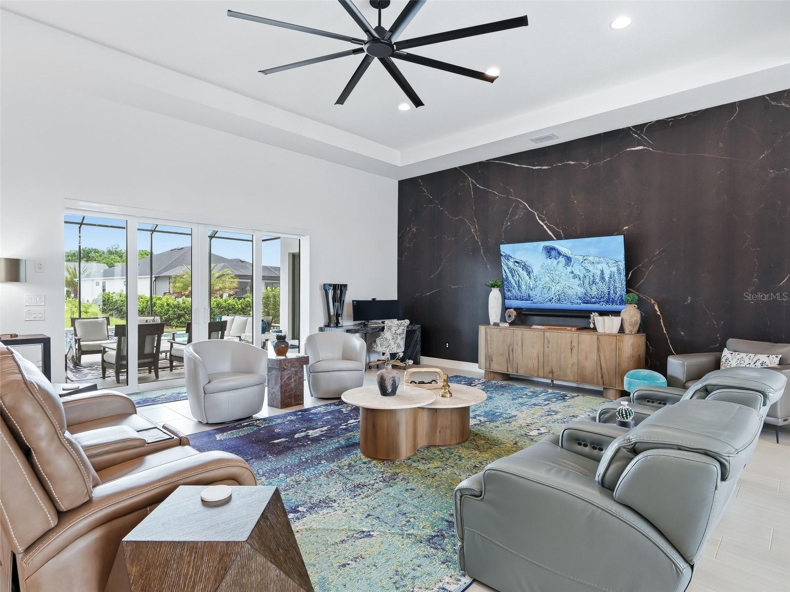 Image 20 of 91 For 7095 Jennings Court