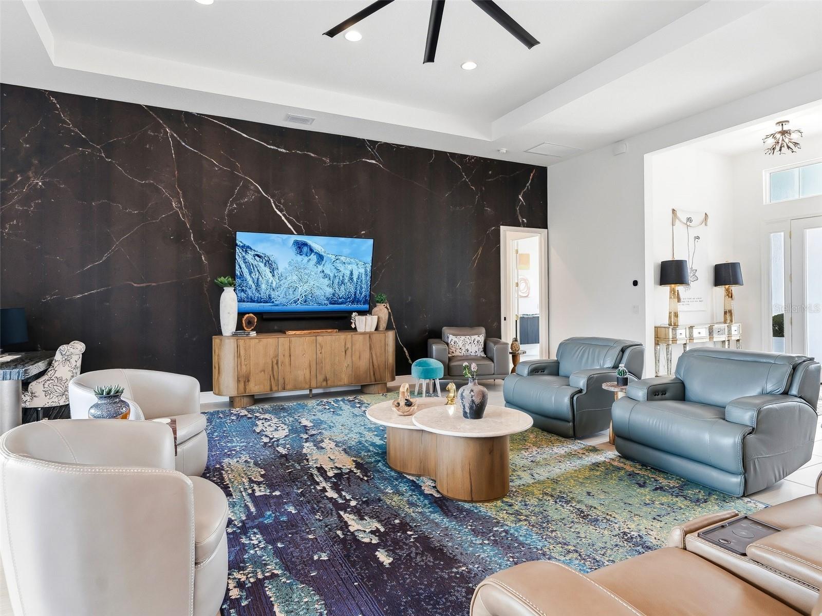 Image 23 of 91 For 7095 Jennings Court