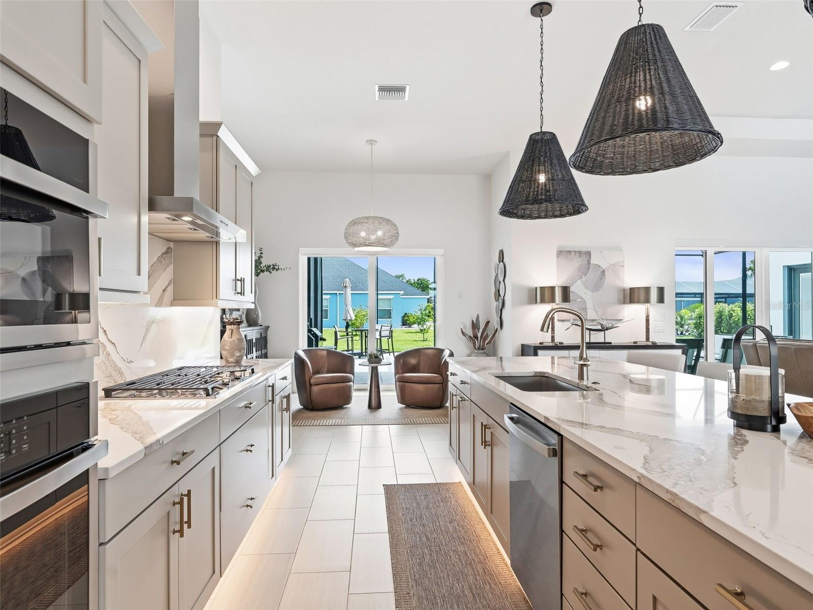 Image 37 of 91 For 7095 Jennings Court