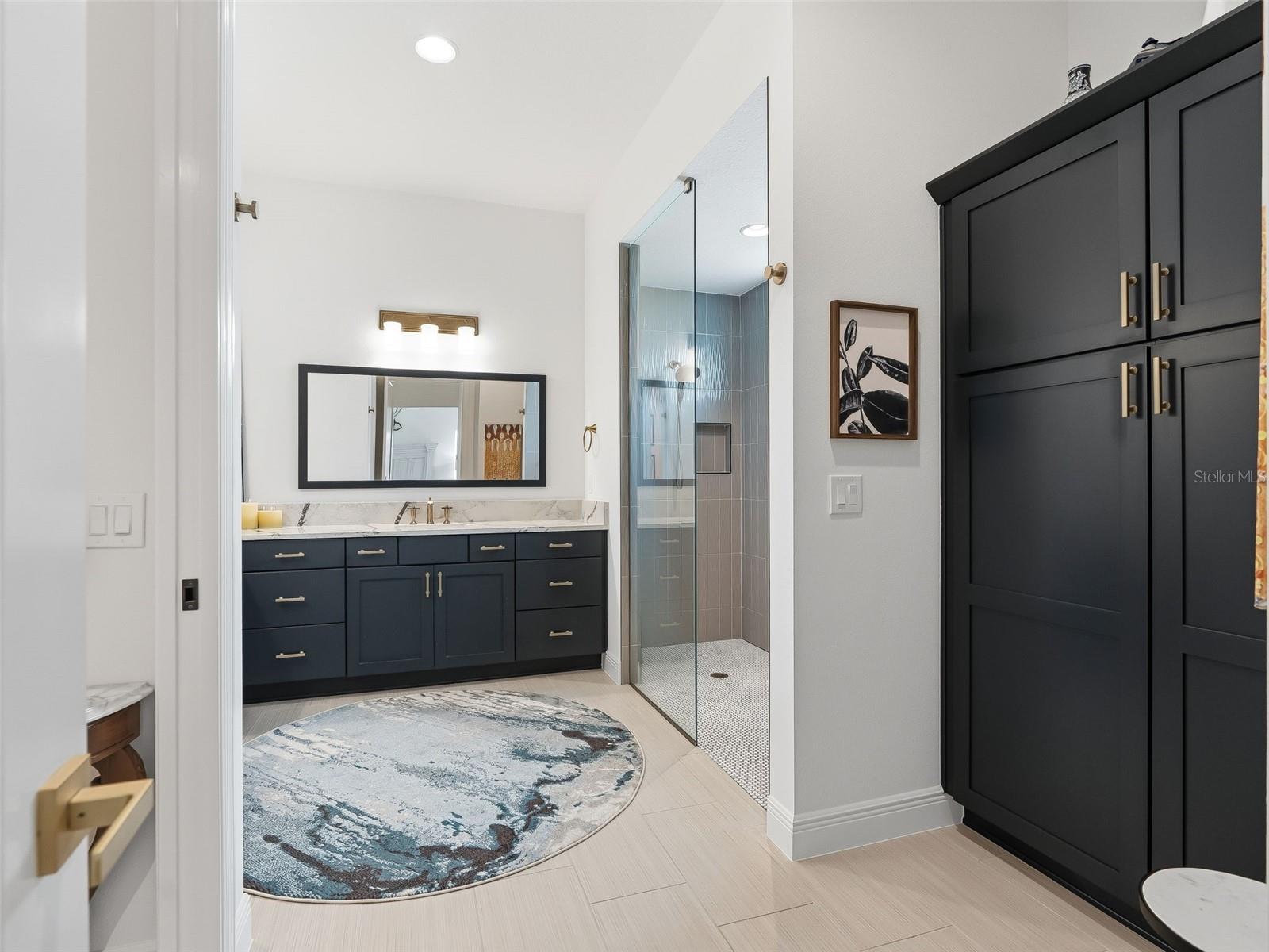 Image 47 of 91 For 7095 Jennings Court