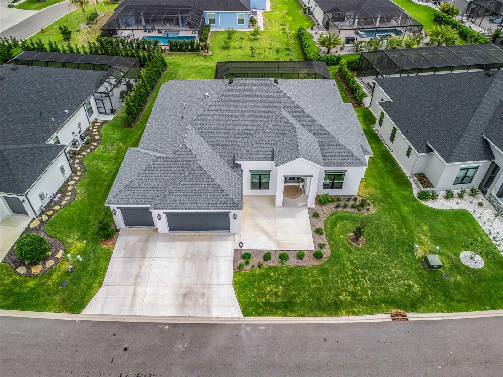 Image 5 of 91 For 7095 Jennings Court