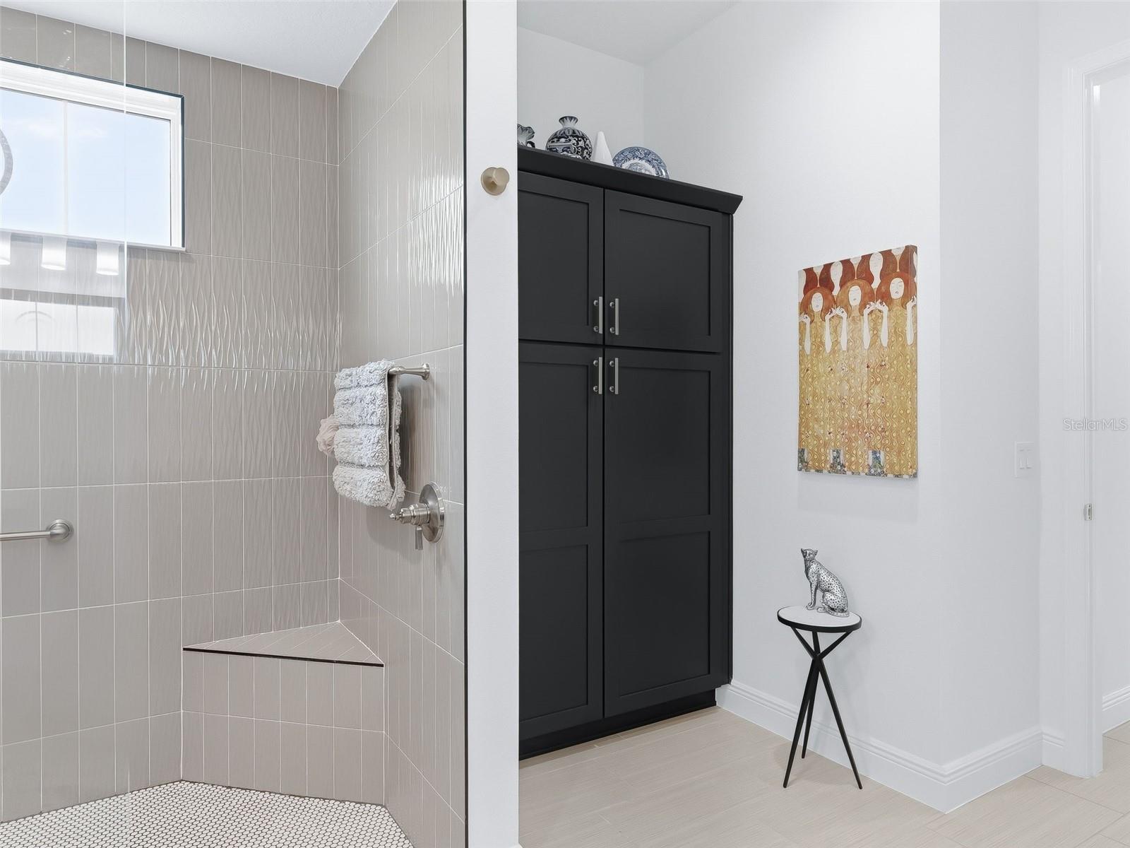 Image 52 of 91 For 7095 Jennings Court