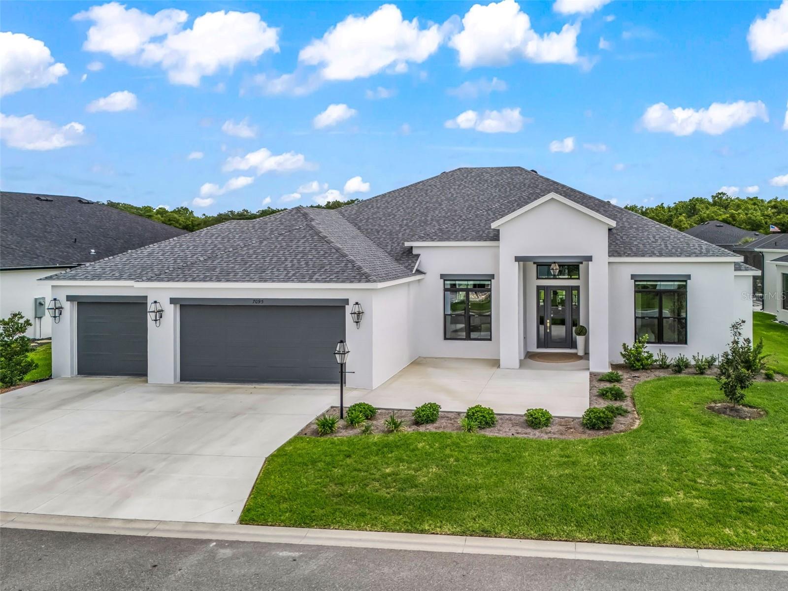 Image 6 of 91 For 7095 Jennings Court