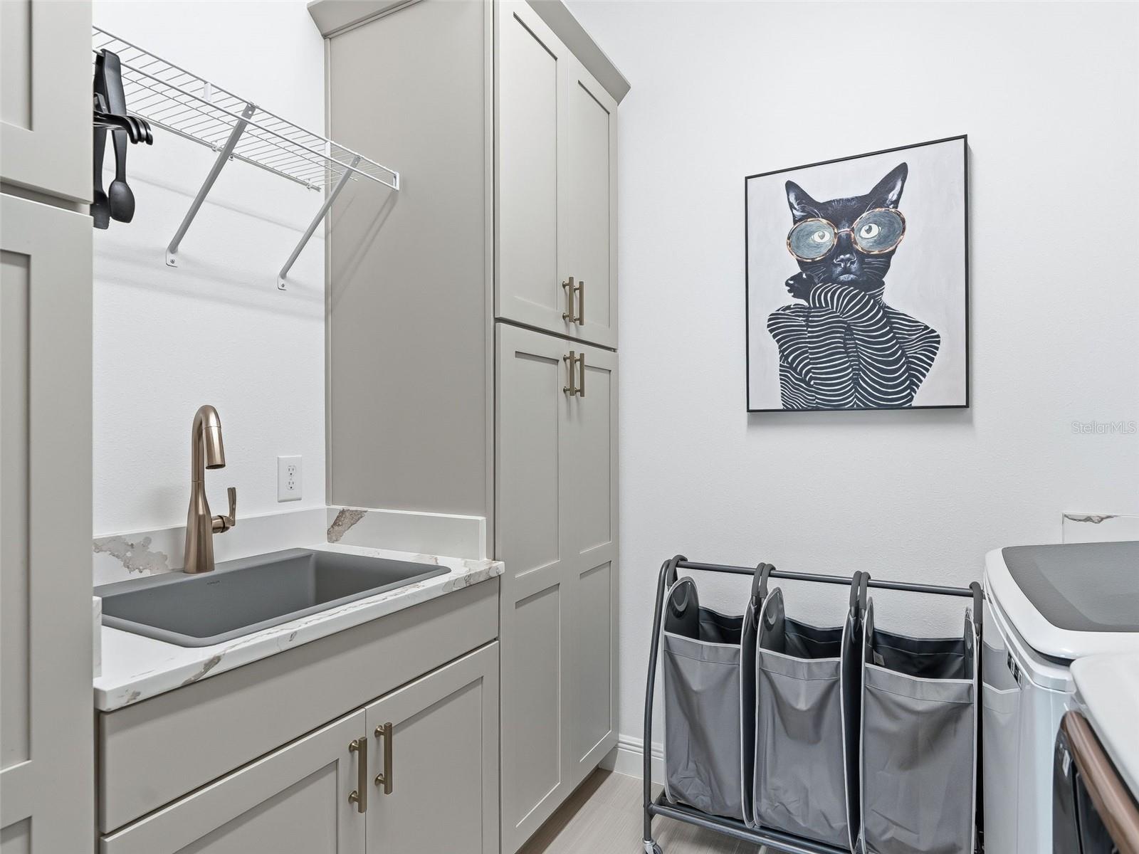 Image 66 of 91 For 7095 Jennings Court