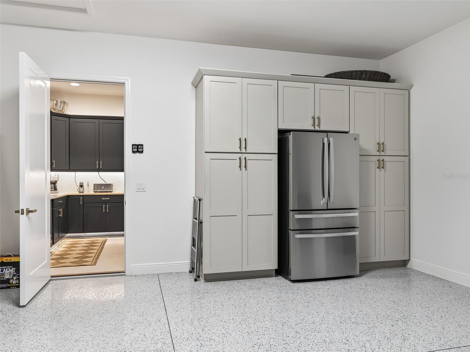 Image 67 of 91 For 7095 Jennings Court