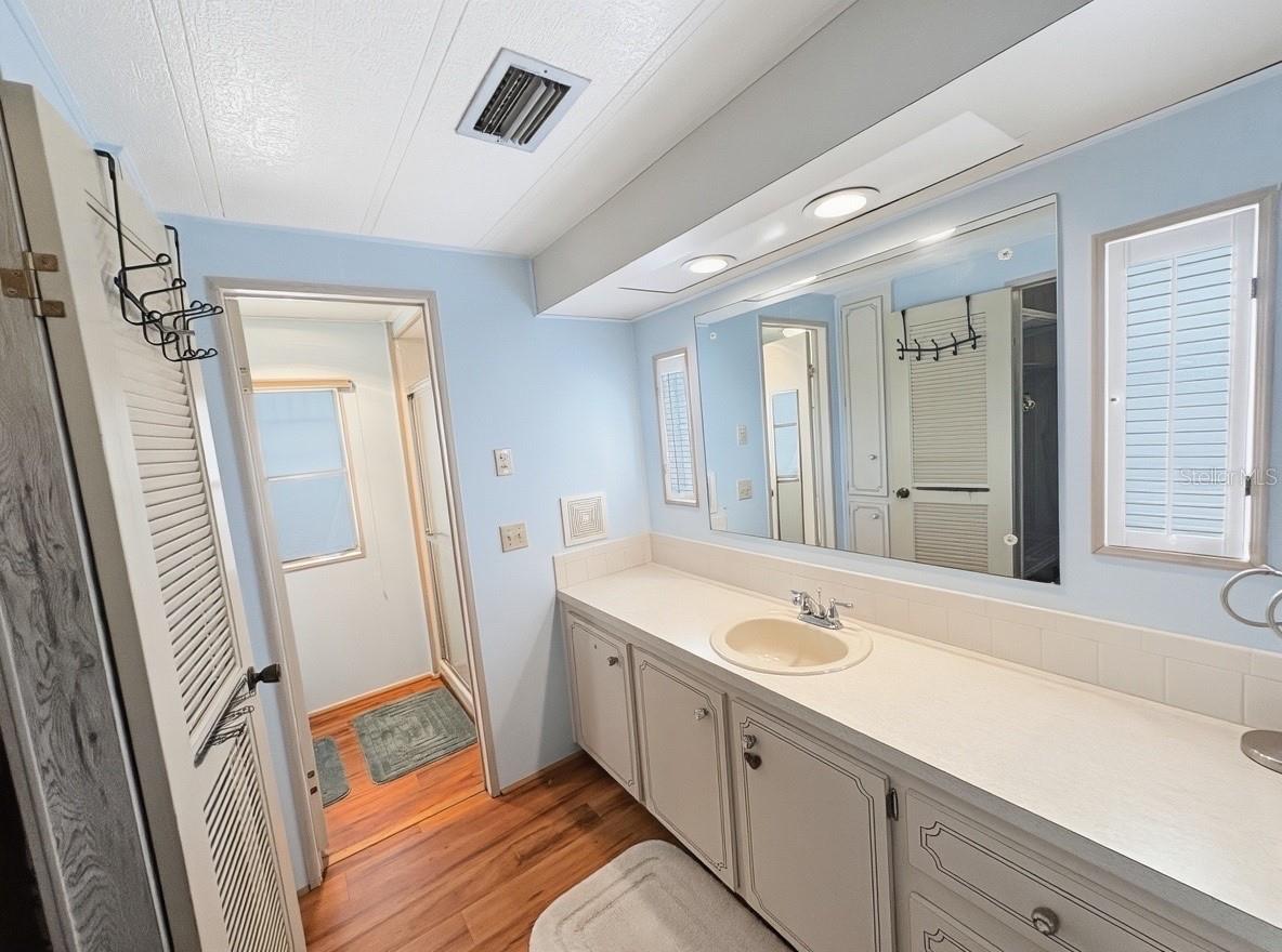 Image 28 of 37 For 22 Bobwhite Road