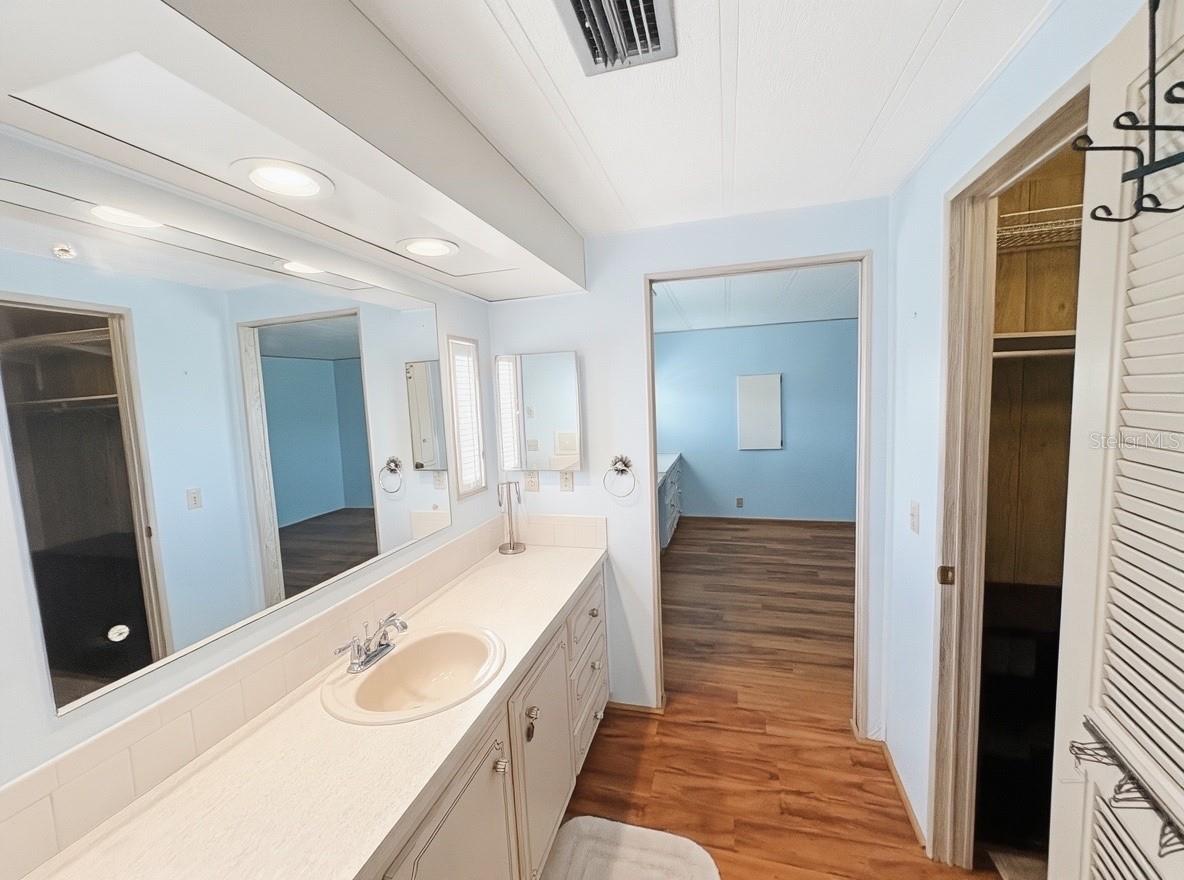 Image 29 of 37 For 22 Bobwhite Road