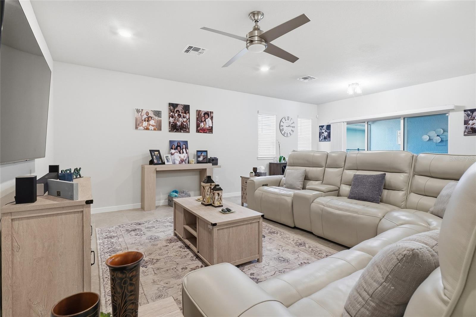 Image 17 of 52 For 4071 Feather Tree Drive