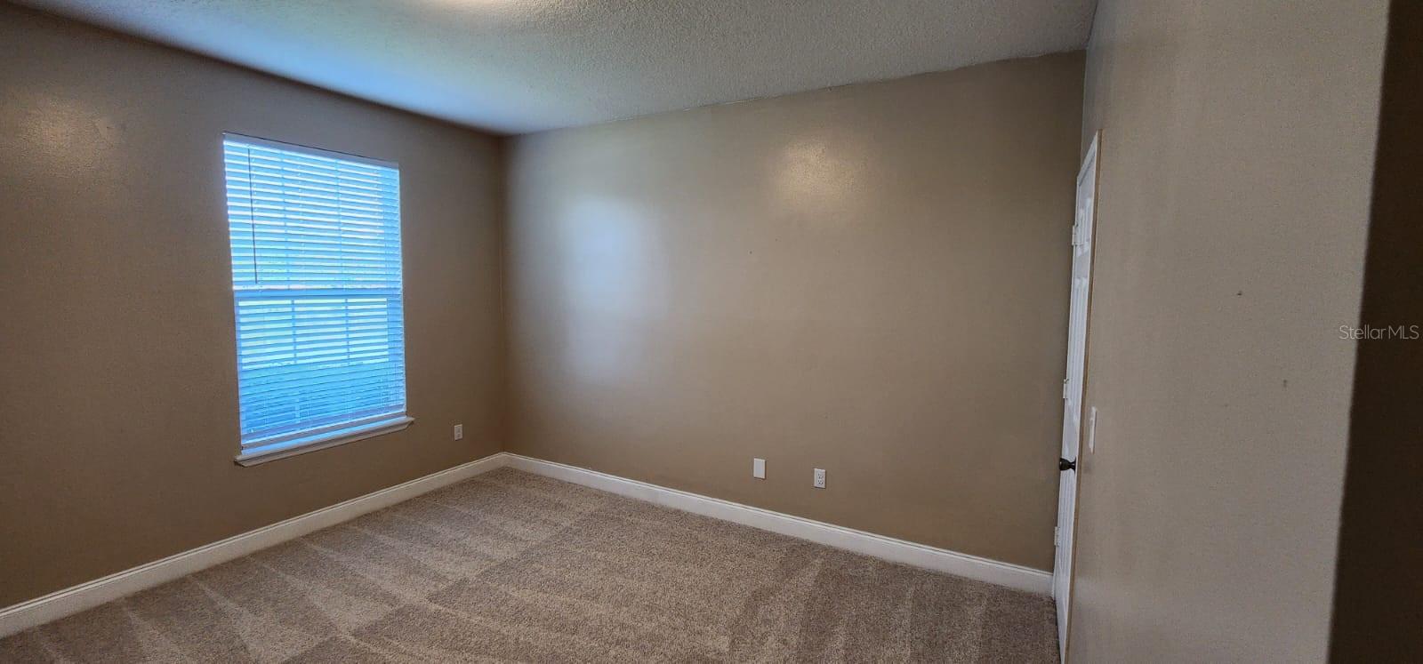 Image 17 of 37 For 2015 Reston Road 2211