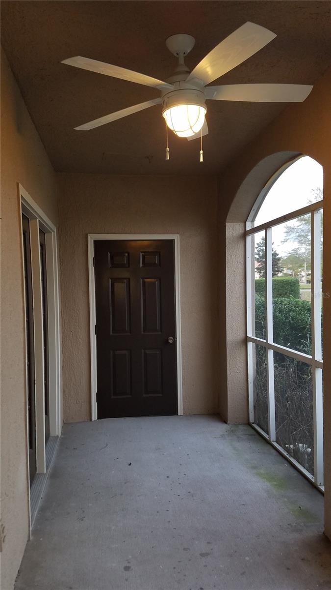 Image 26 of 37 For 2015 Reston Road 2211