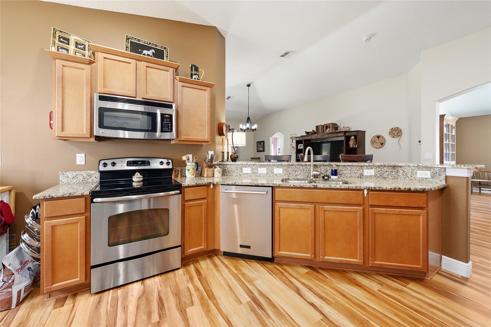 Image 14 of 71 For 5814 Coquyt Drive