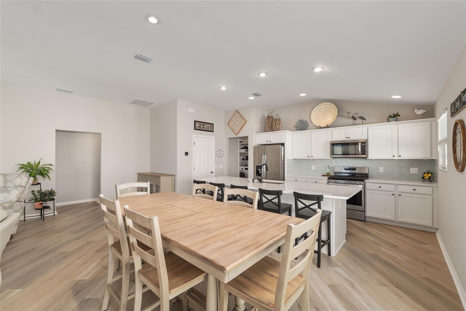 Image 32 of 70 For 5450 Samuel Street