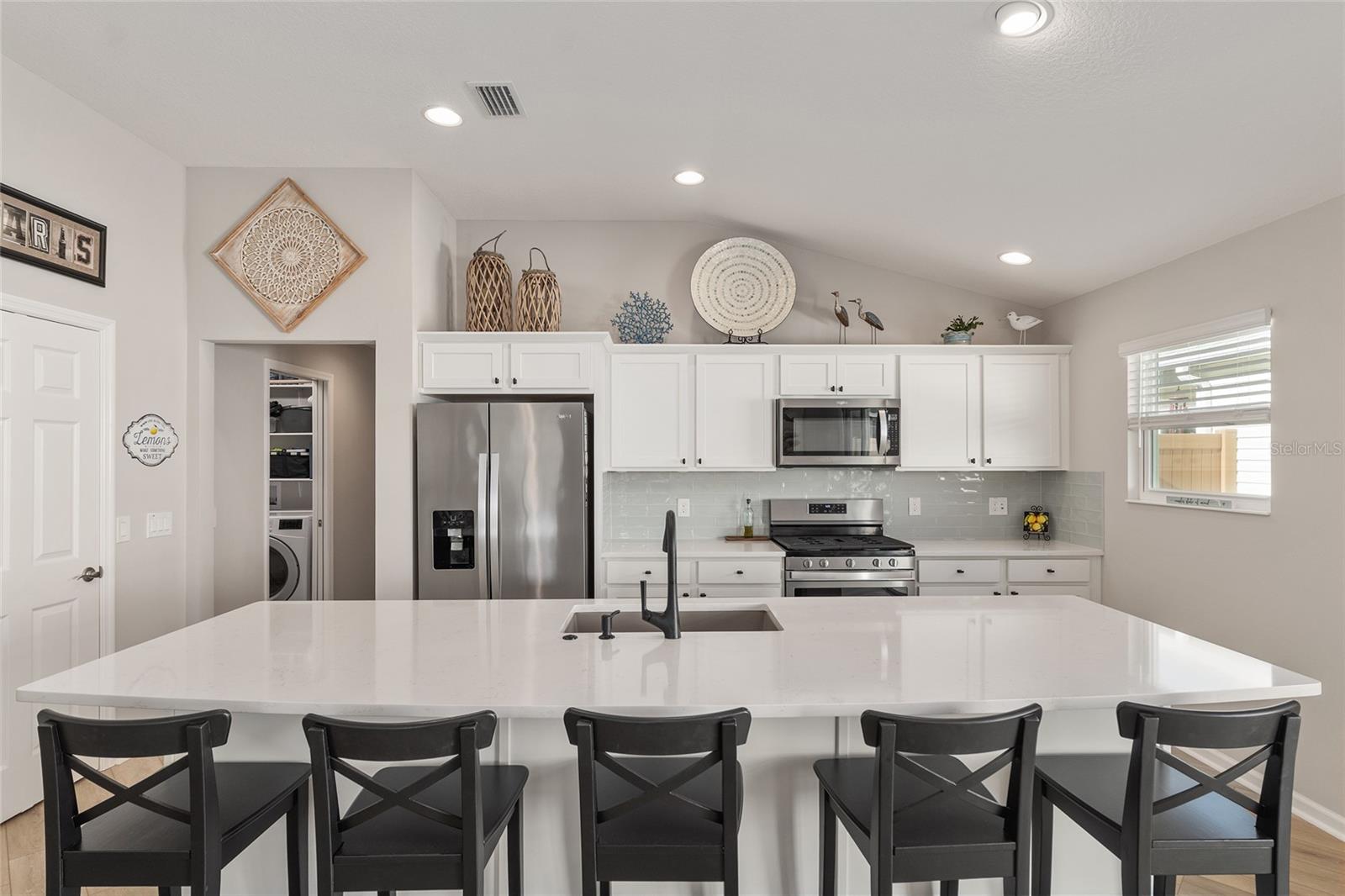 Image 36 of 70 For 5450 Samuel Street