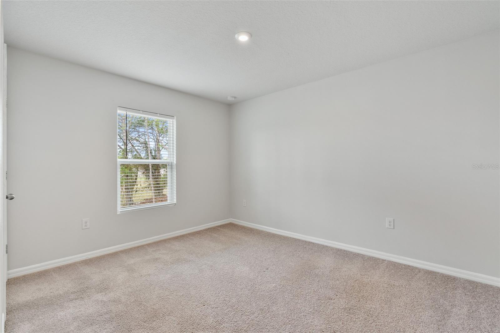 Image 12 of 38 For 1463 Swan Court