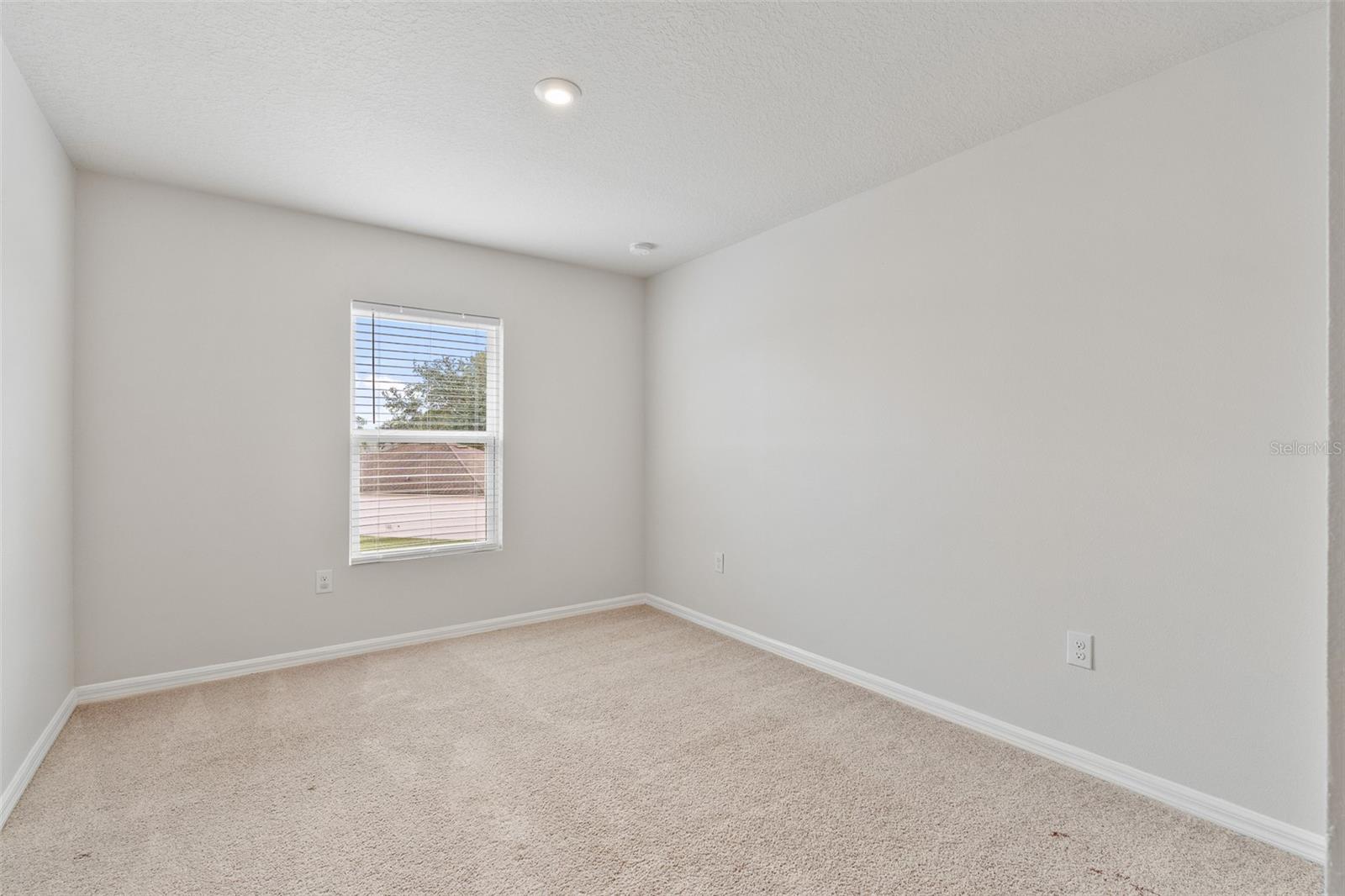 Image 13 of 38 For 1463 Swan Court