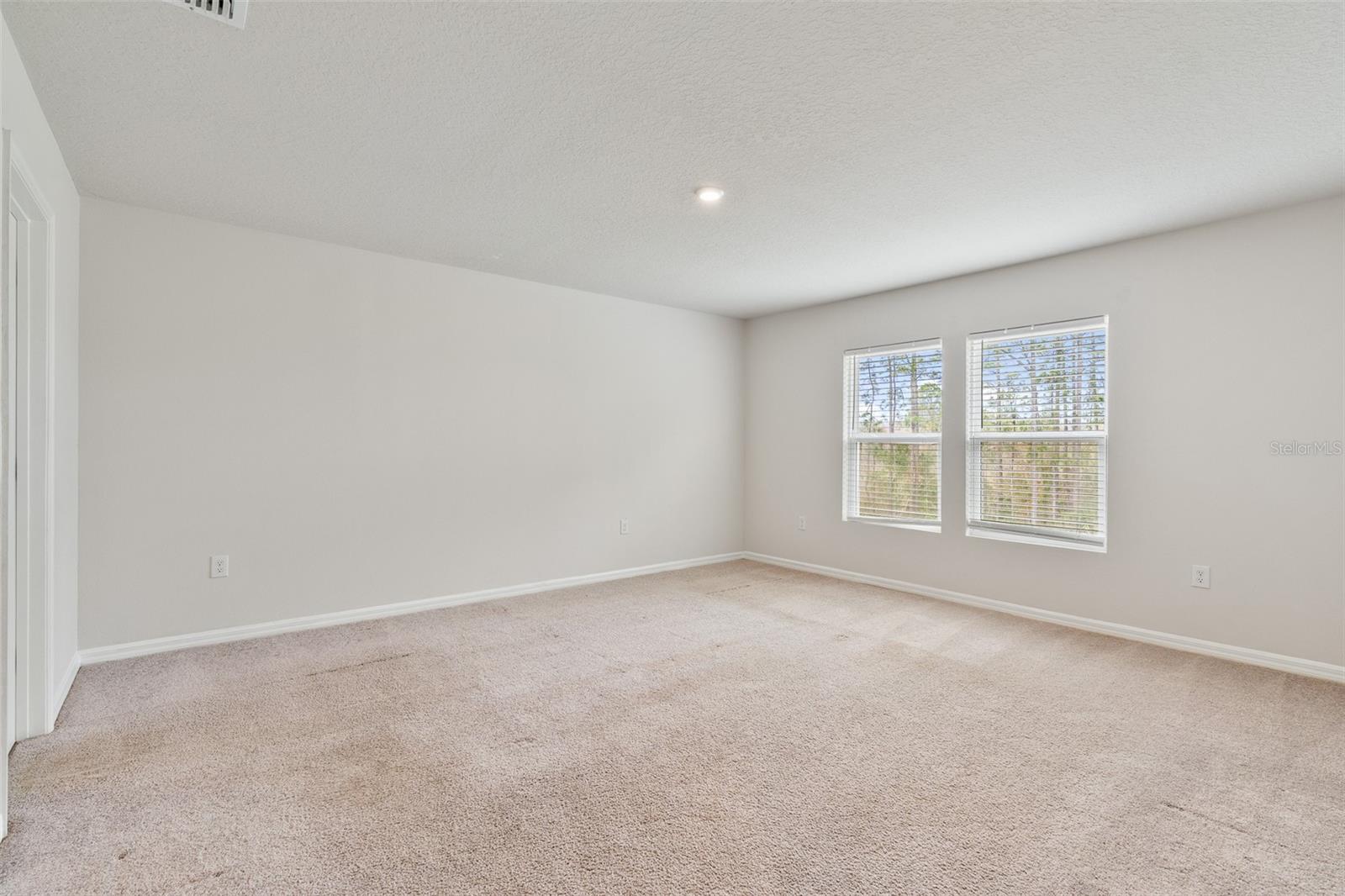 Image 15 of 38 For 1463 Swan Court