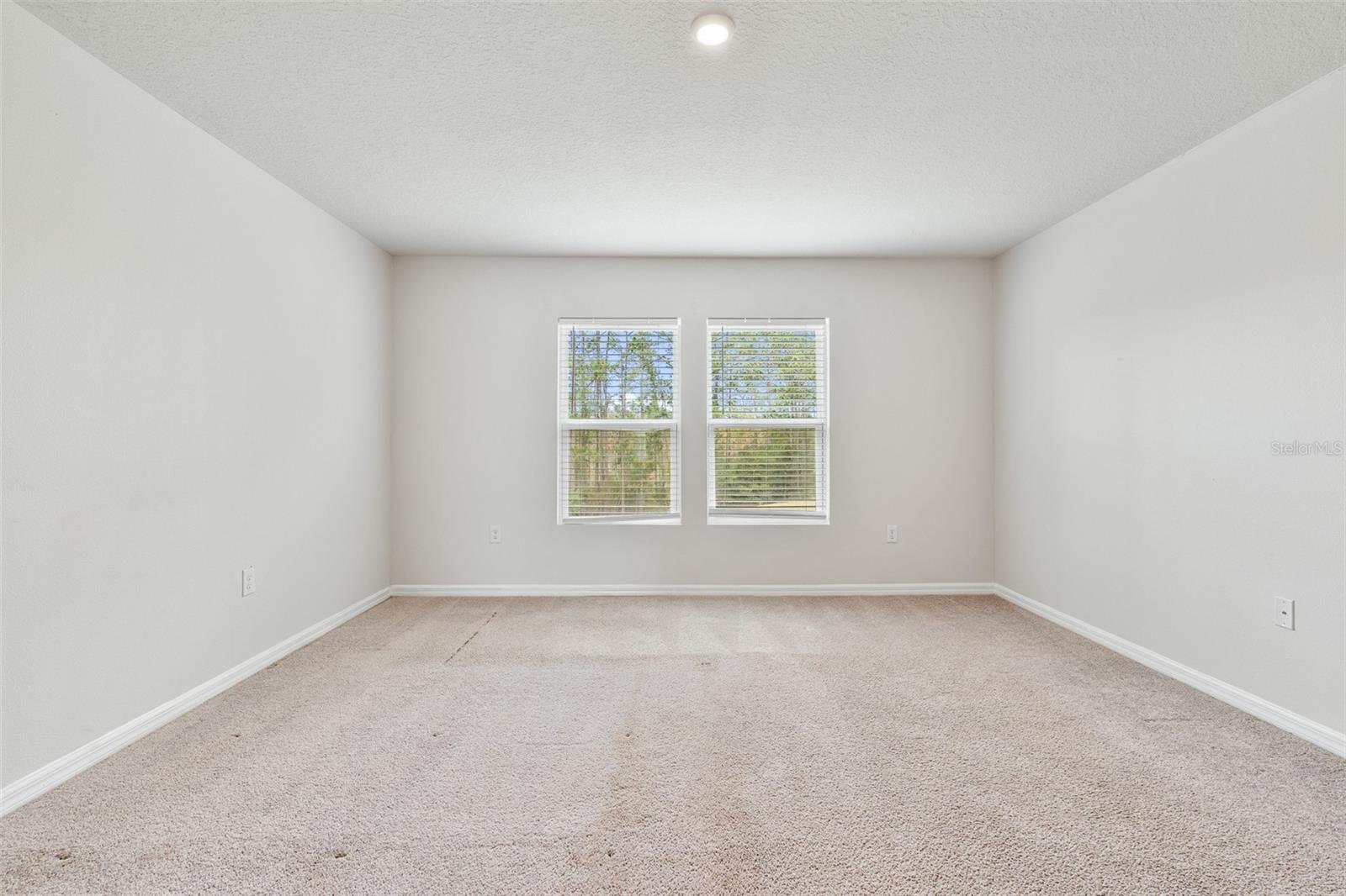 Image 16 of 38 For 1463 Swan Court