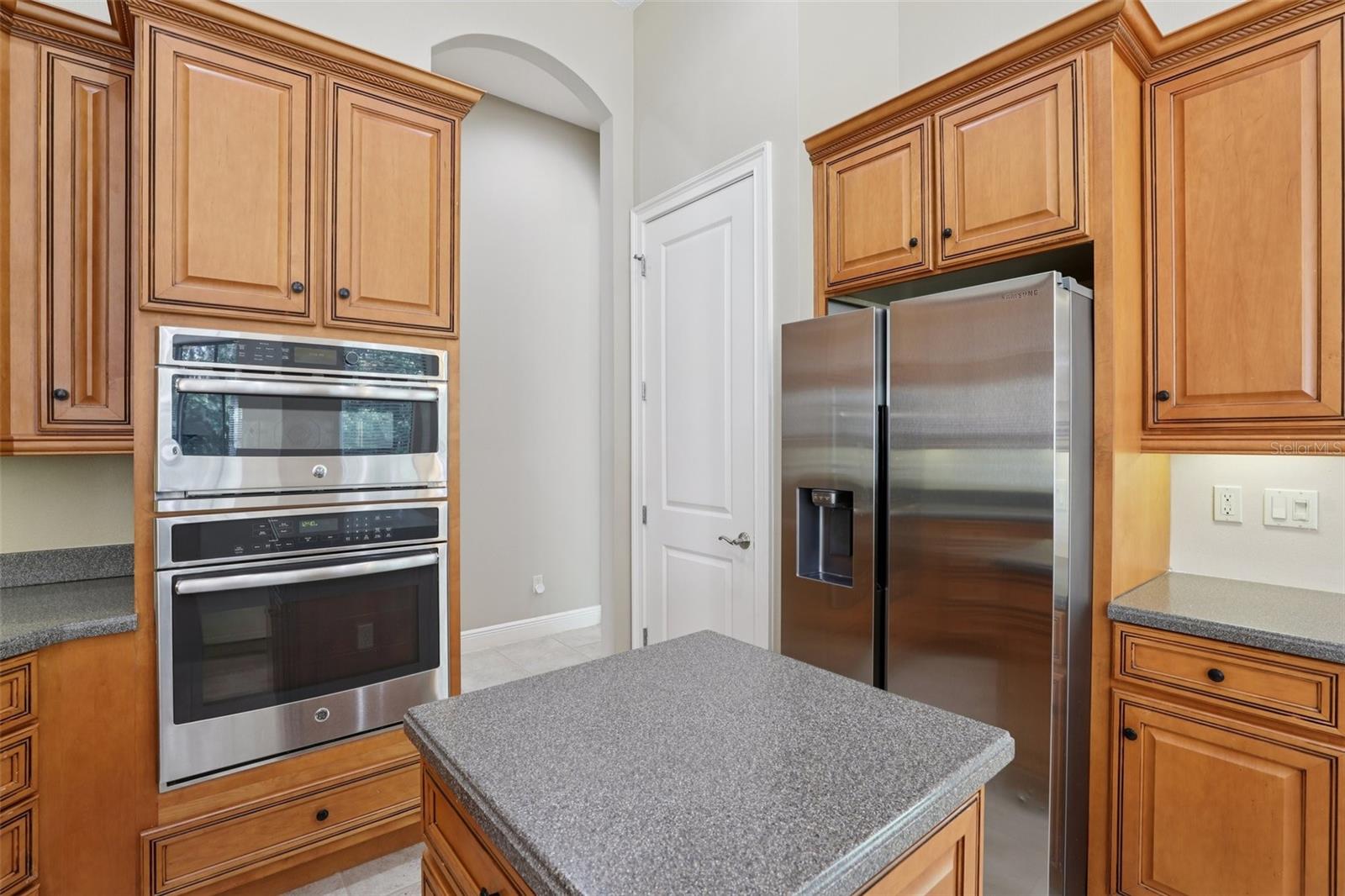 Image 14 of 52 For 26345 San Gabriel