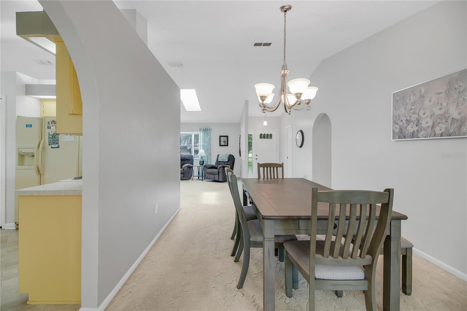 Image 27 of 75 For 335 River Glass Court