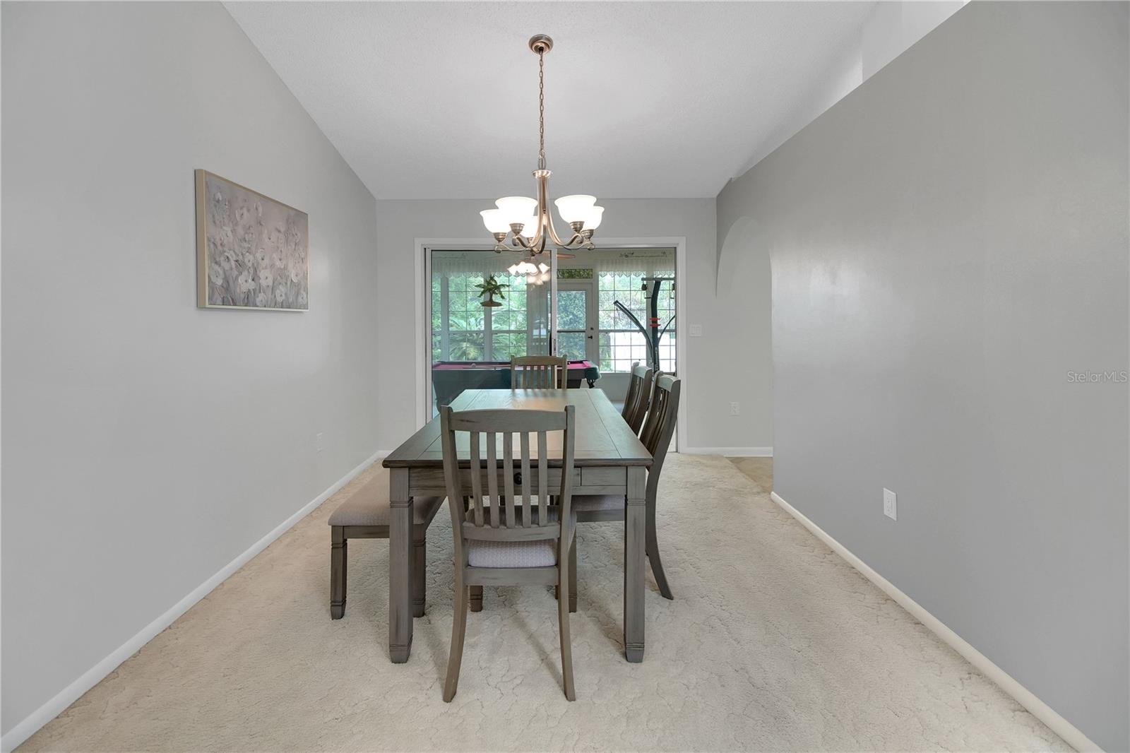 Image 28 of 75 For 335 River Glass Court