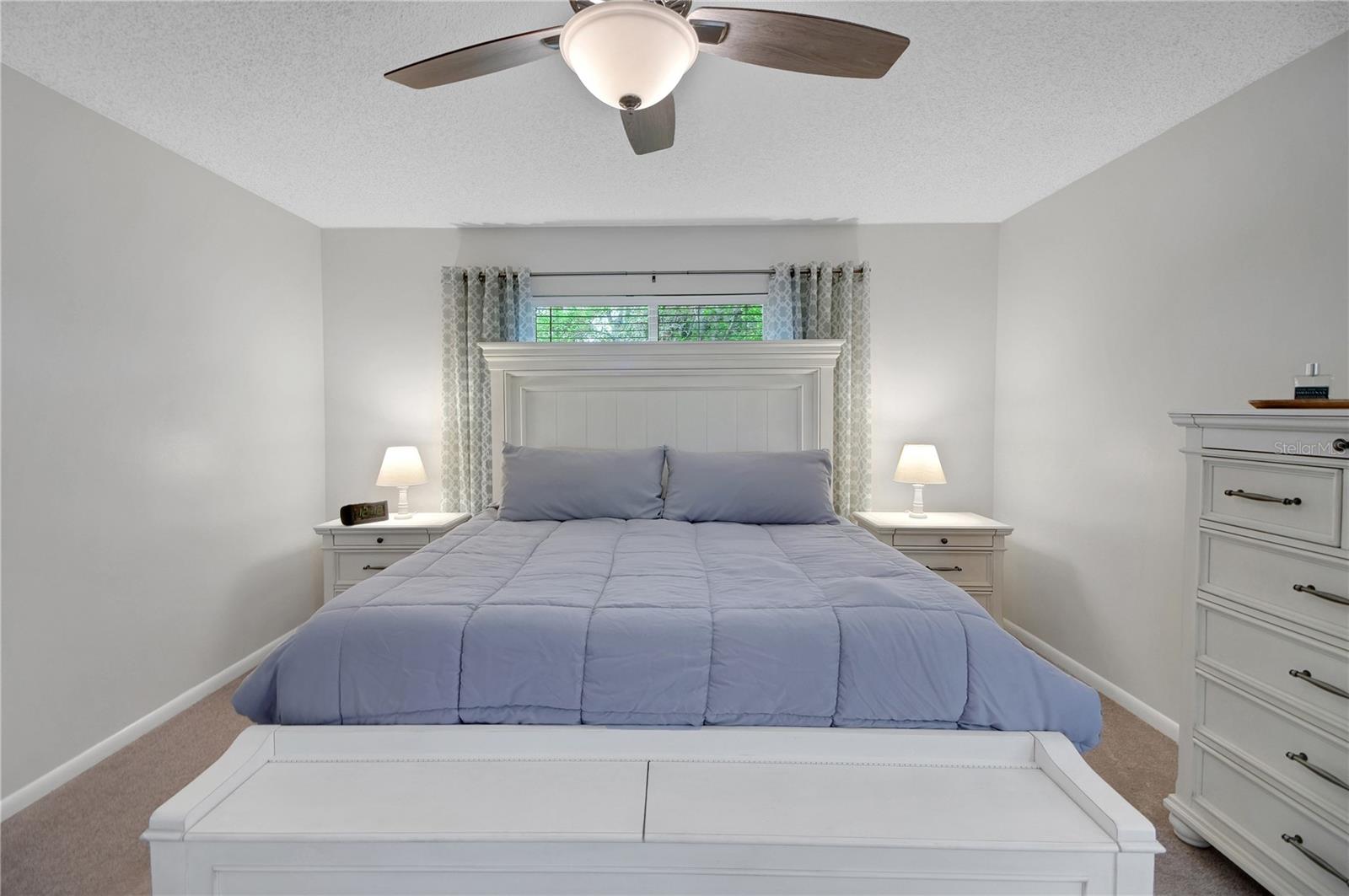 Image 34 of 75 For 335 River Glass Court