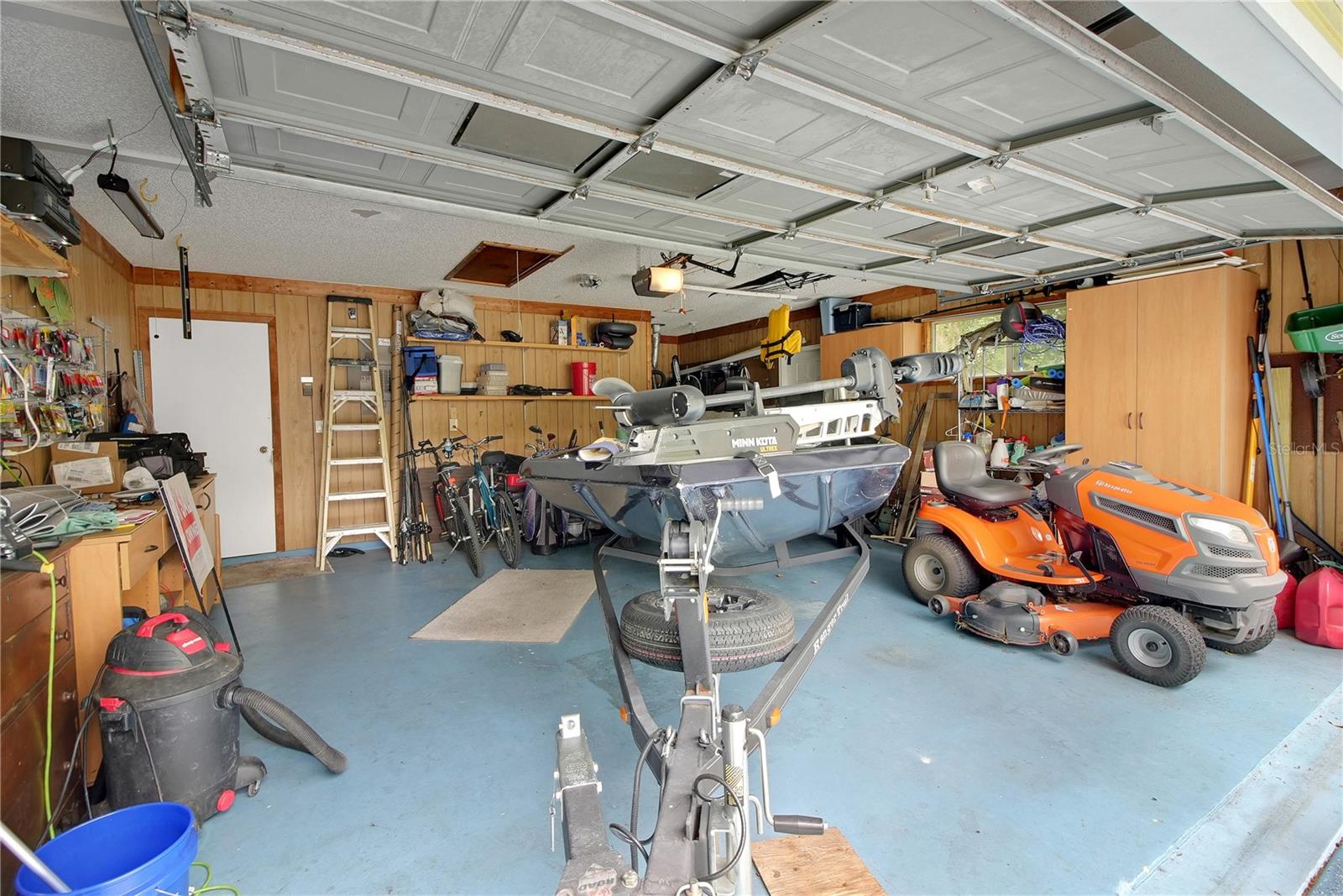 Image 58 of 75 For 335 River Glass Court