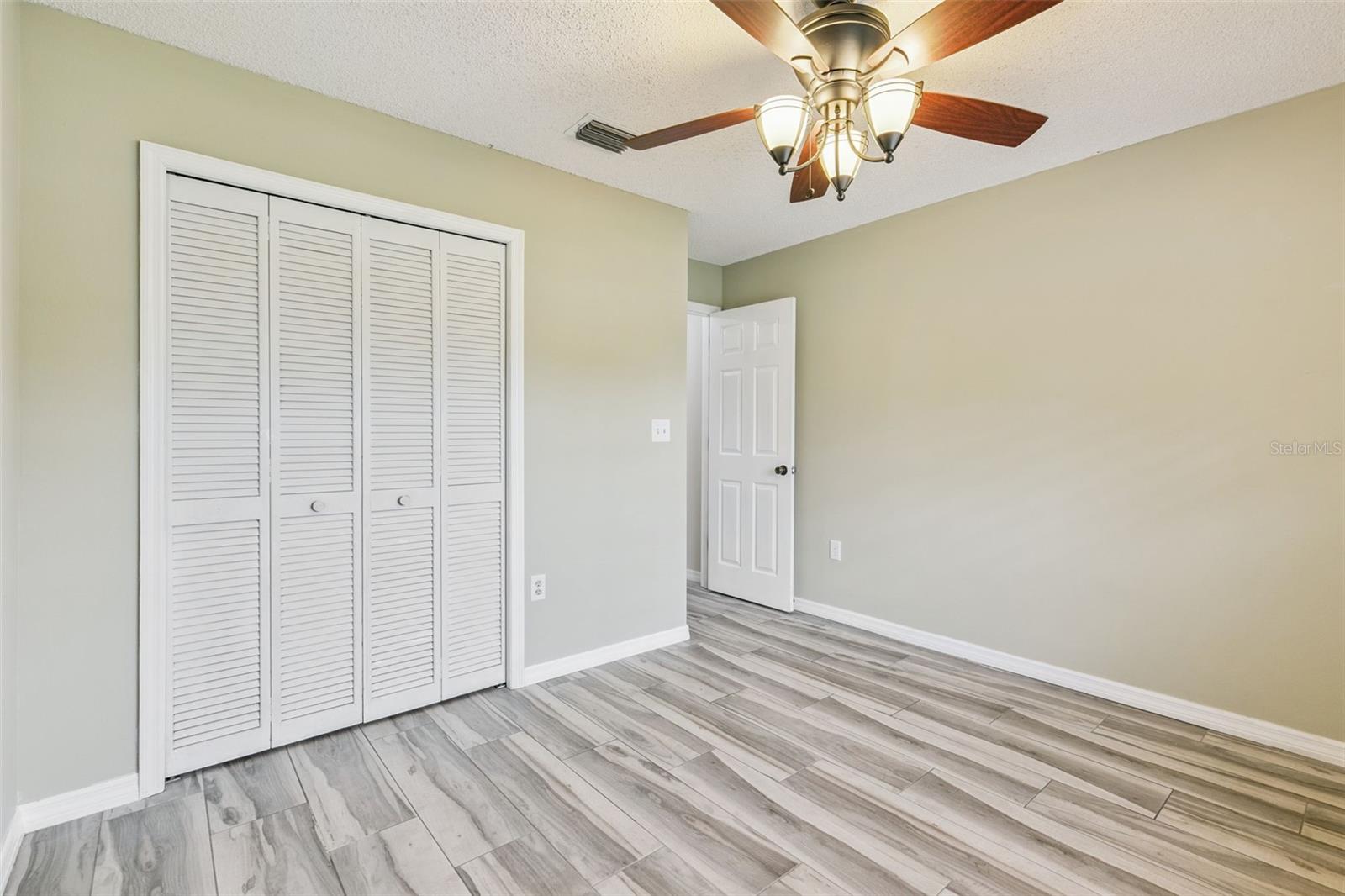 Image 13 of 34 For 1711 Charleston Lane