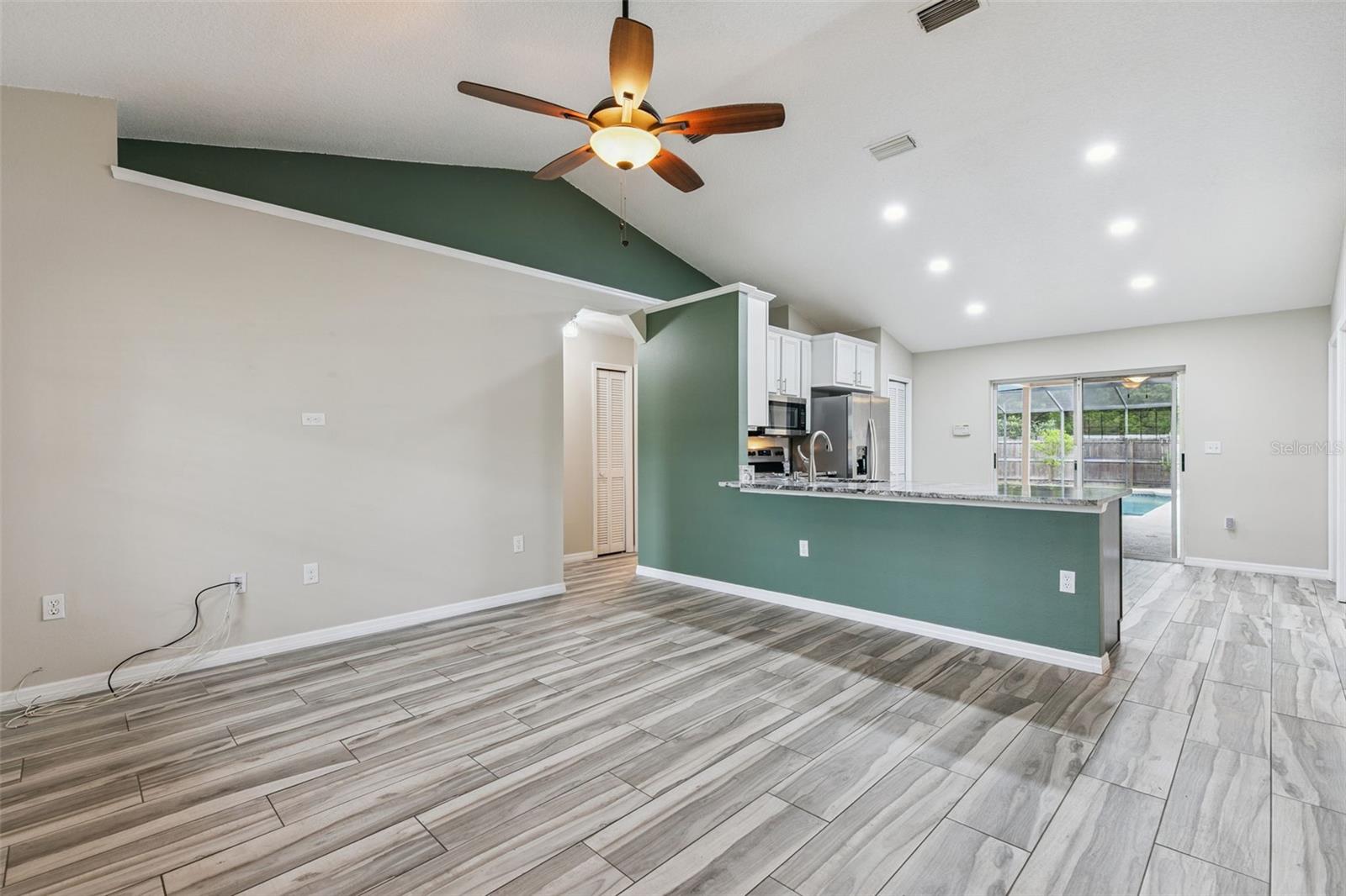 Image 6 of 34 For 1711 Charleston Lane