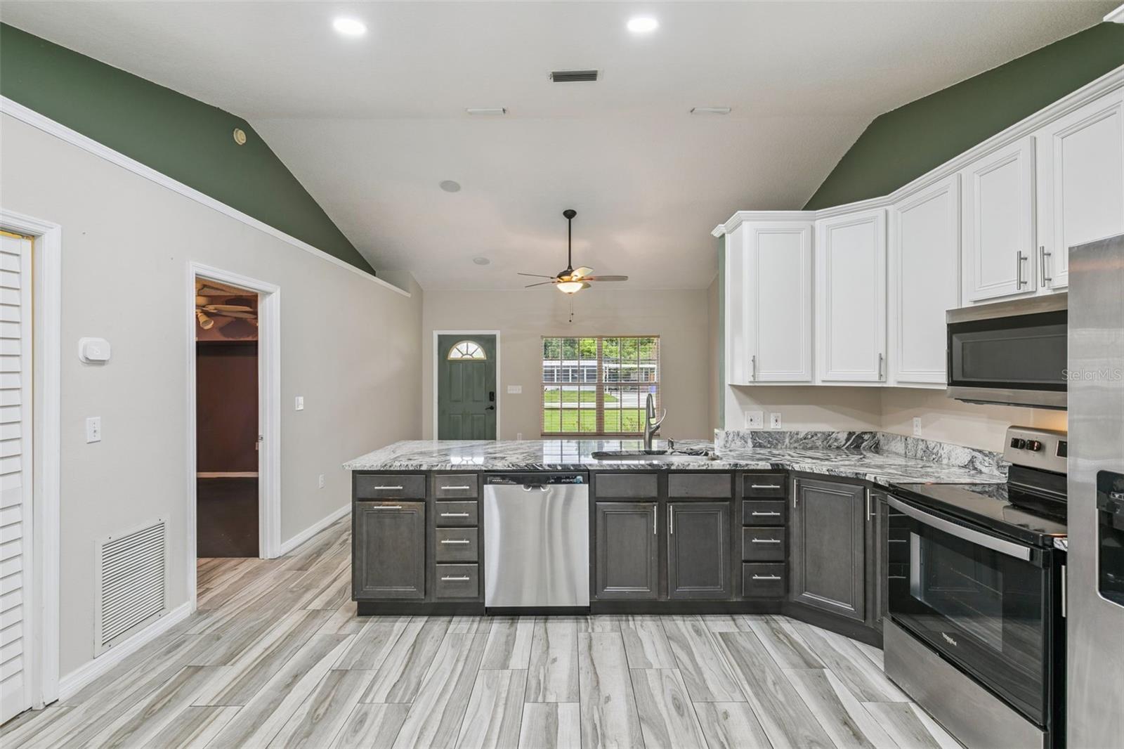 Image 8 of 34 For 1711 Charleston Lane