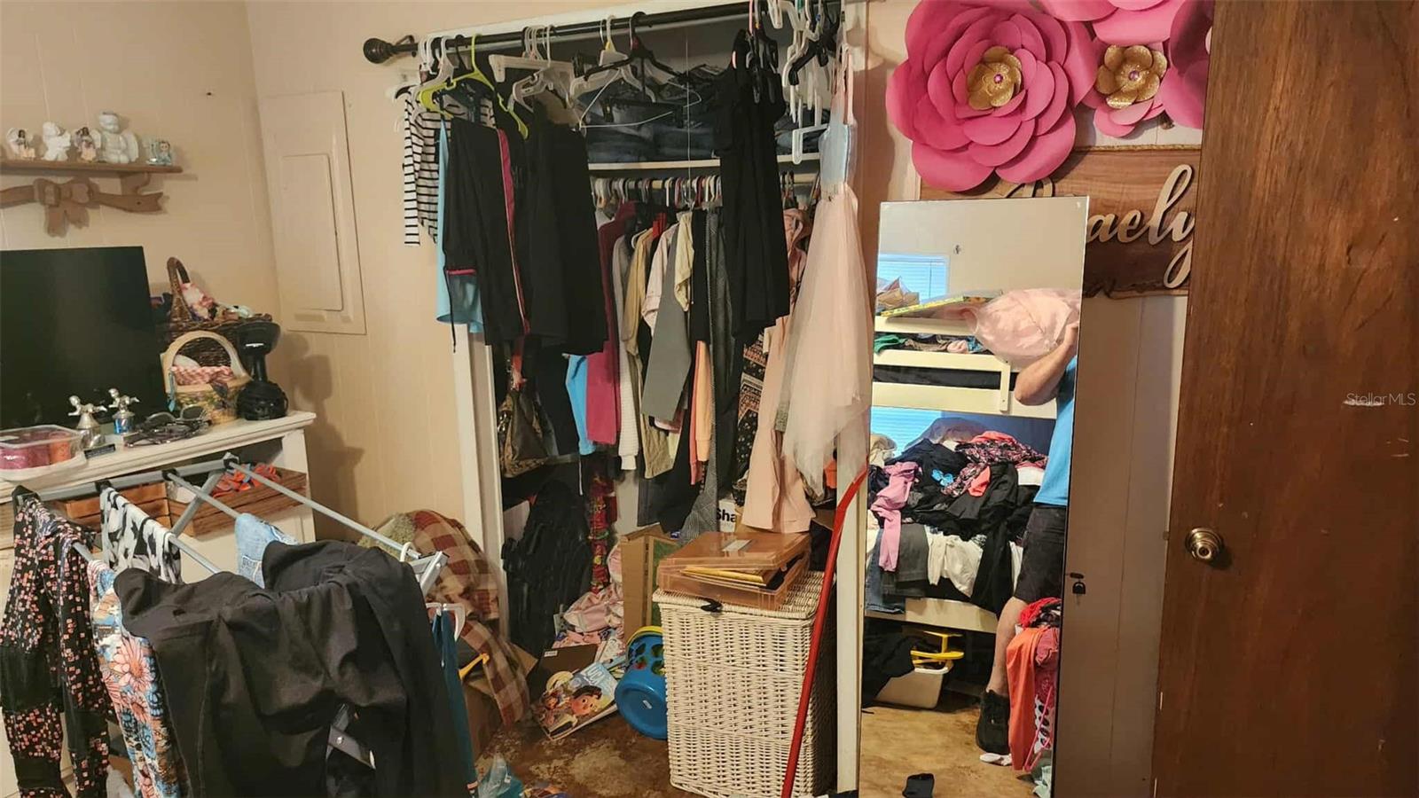 Image 23 of 24 For 151 Elm Street