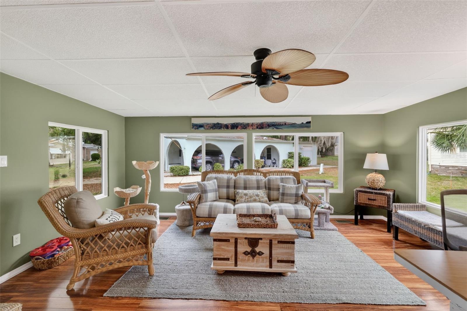 Image 14 of 31 For 705 Devon Drive