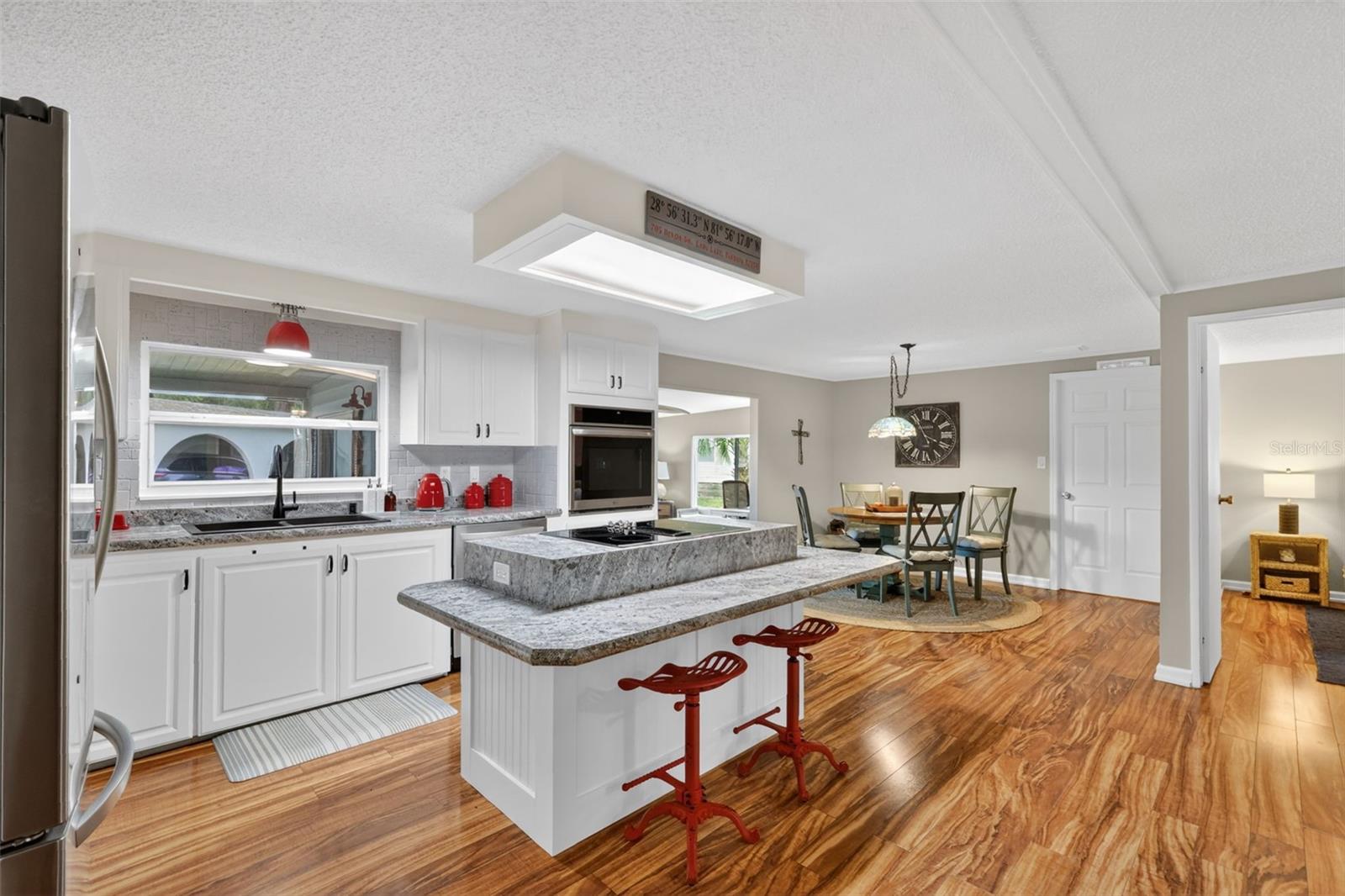 Image 8 of 31 For 705 Devon Drive