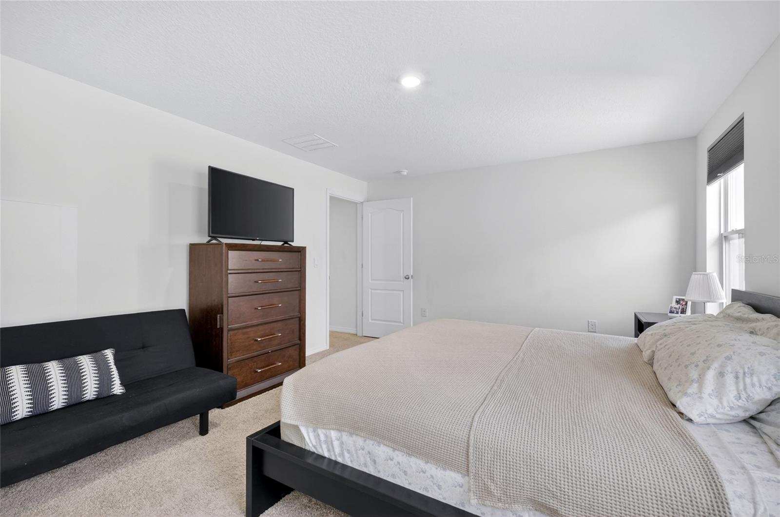 Image 29 of 57 For 9649 Black Walnut Drive