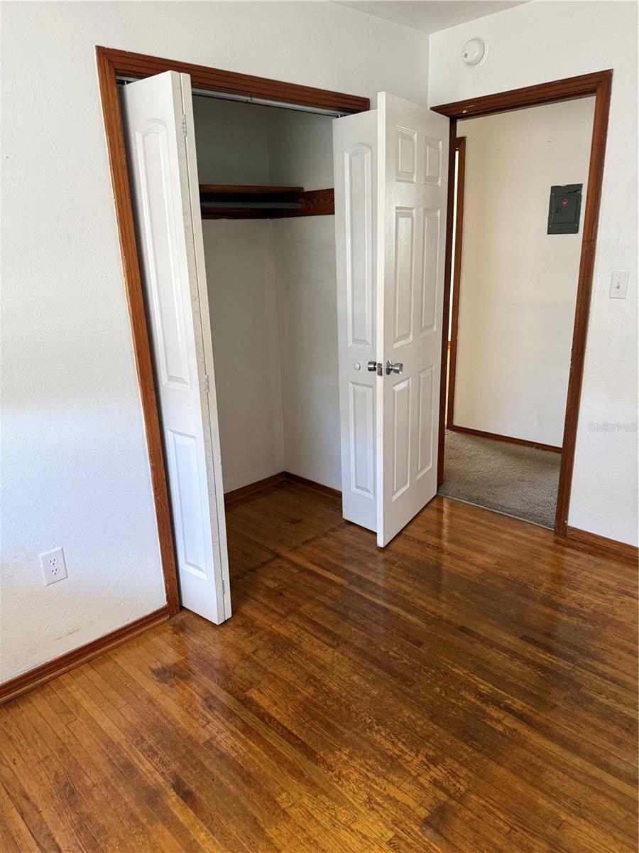 Image 13 of 22 For 1247 Lakeview Drive