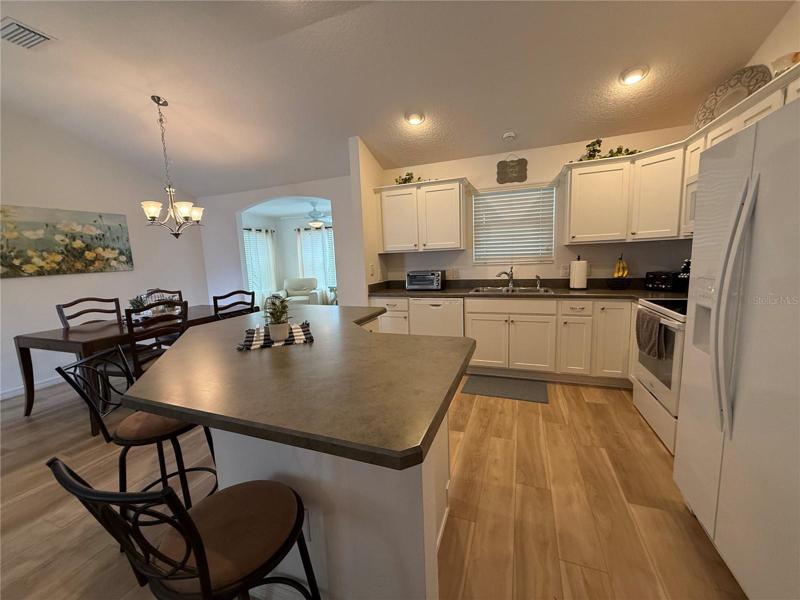 Image 9 of 36 For 3135 Burns Drive