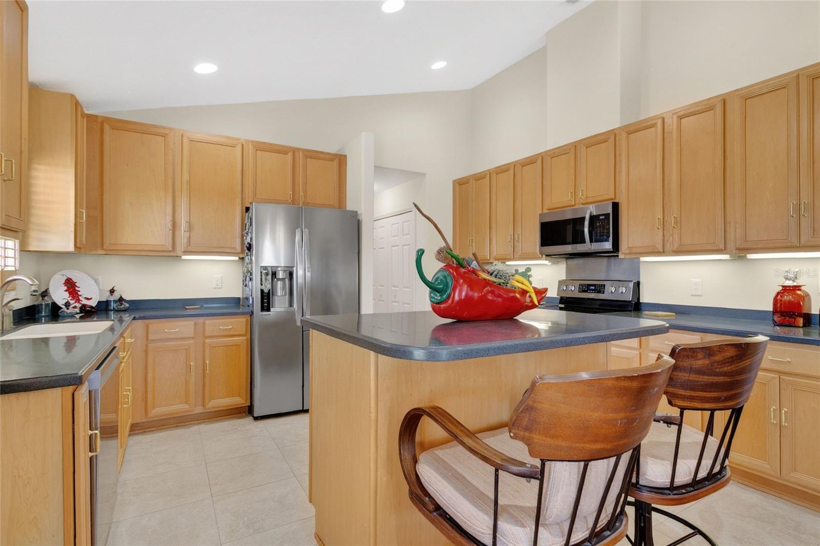 Image 14 of 54 For 5712 Summerbrooke Court