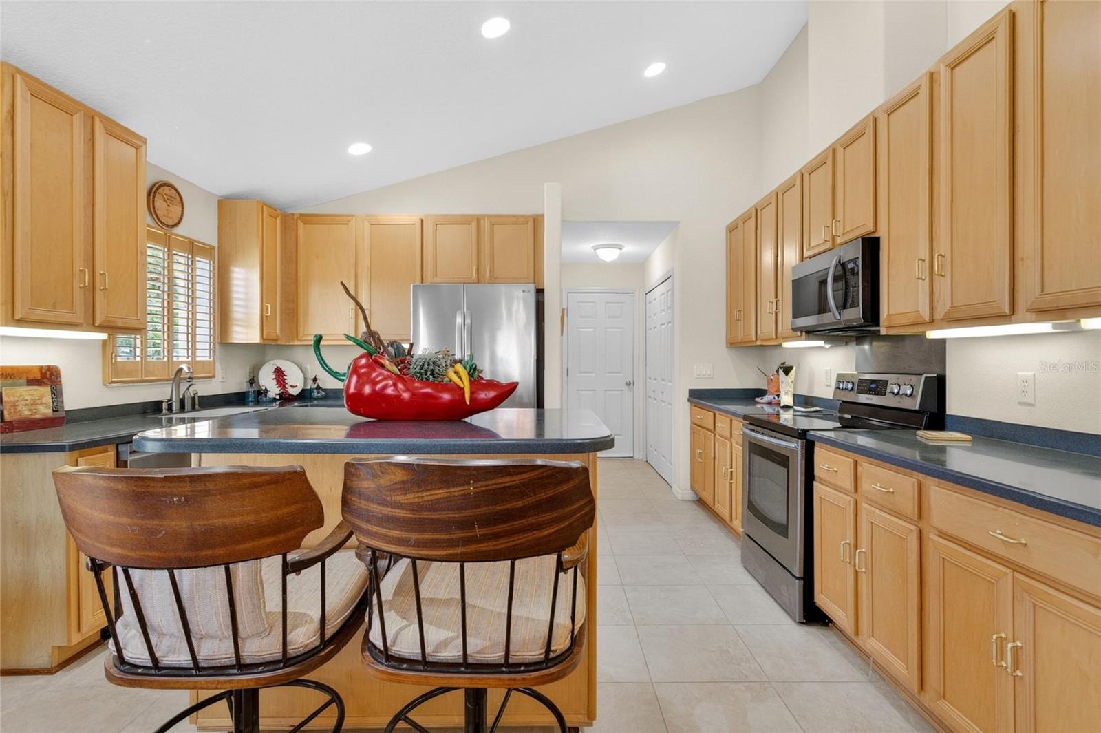 Image 16 of 54 For 5712 Summerbrooke Court