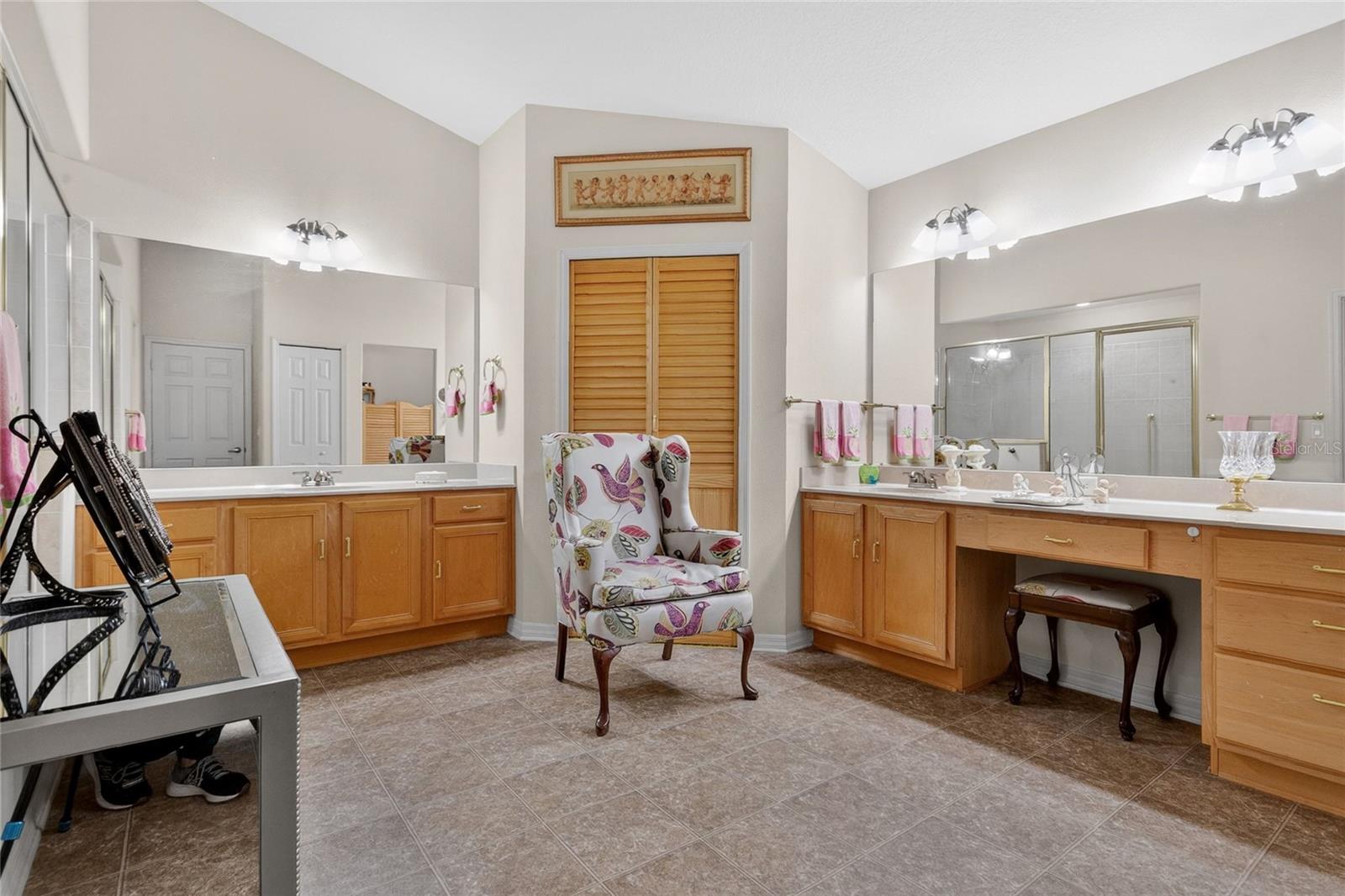 Image 20 of 54 For 5712 Summerbrooke Court