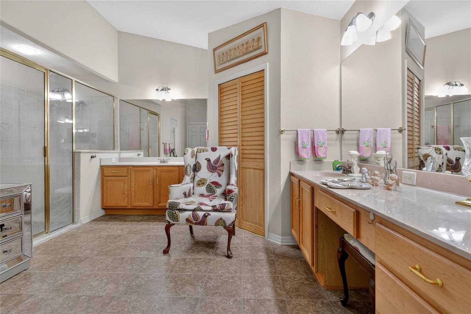 Image 21 of 54 For 5712 Summerbrooke Court