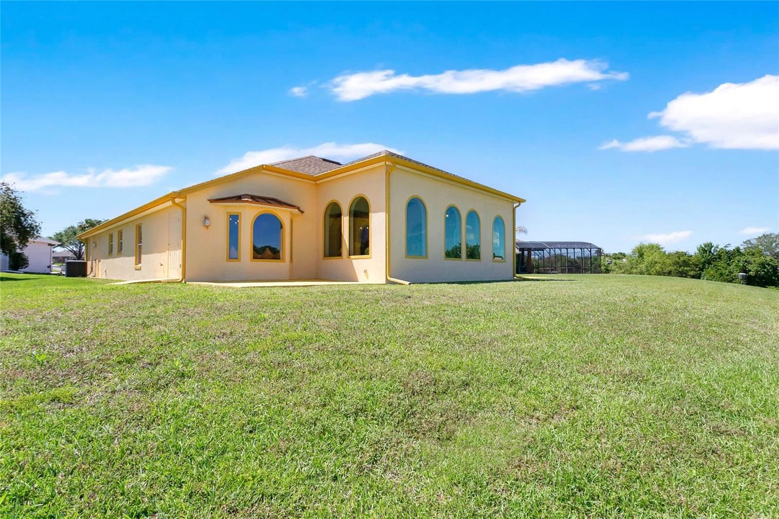 Image 37 of 54 For 5712 Summerbrooke Court