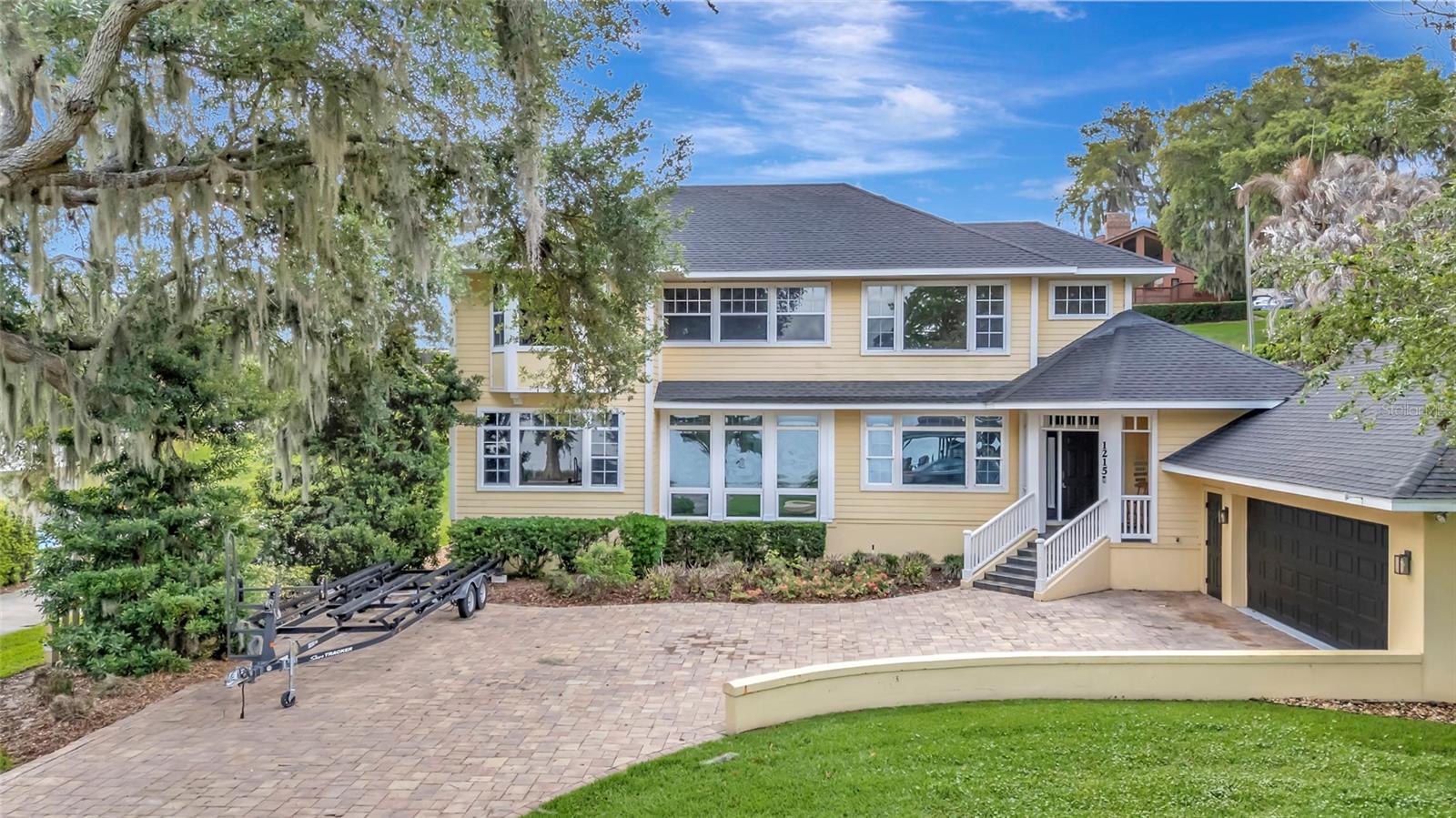 Image 2 of 73 For 1215 Lakeshore Drive