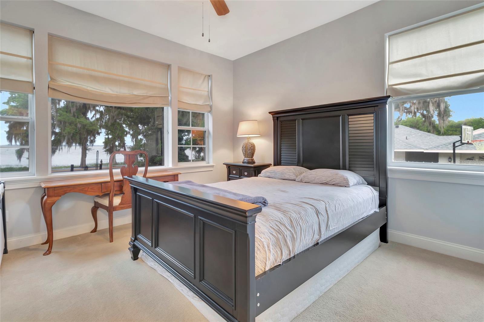 Image 26 of 73 For 1215 Lakeshore Drive