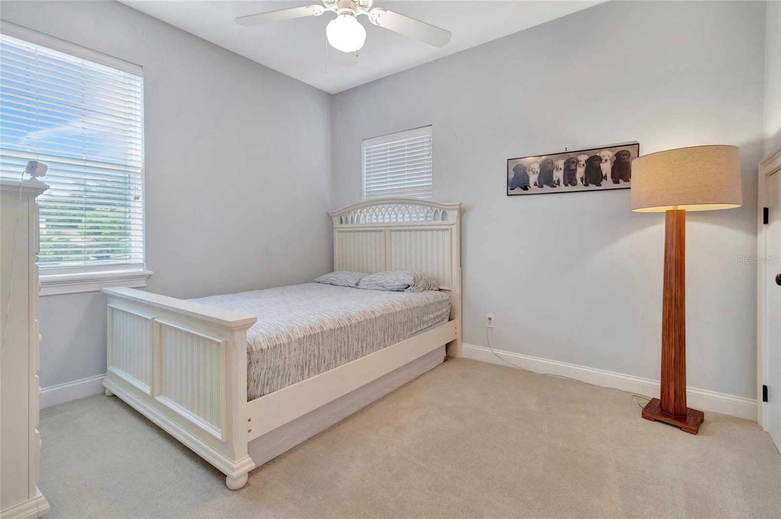 Image 27 of 73 For 1215 Lakeshore Drive